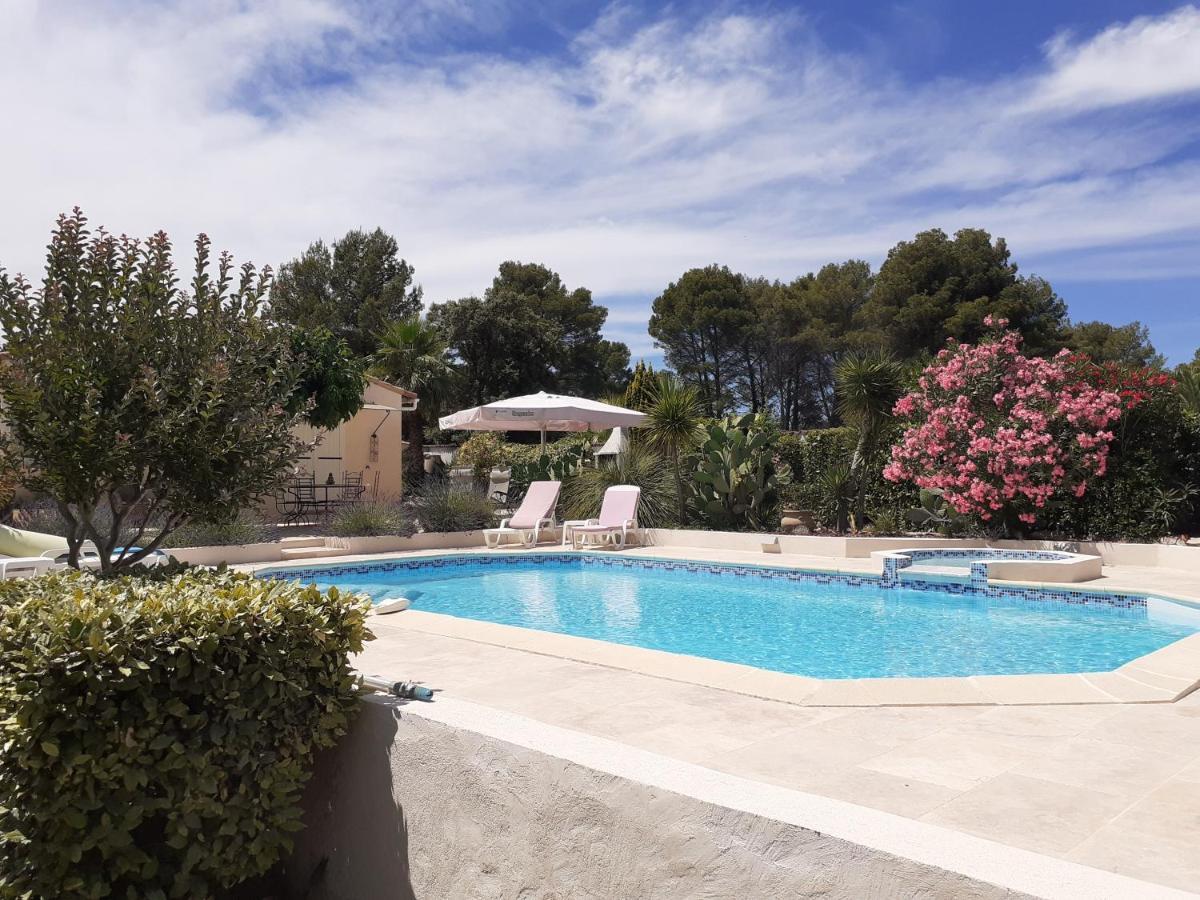 Gite Provencal Independant Avec Piscine Chauffee : Le Suy Bien Flayosc Exterior photo