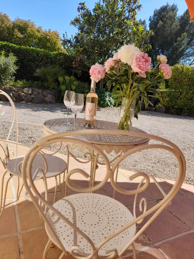 Gite Provencal Independant Avec Piscine Chauffee : Le Suy Bien Flayosc Exterior photo